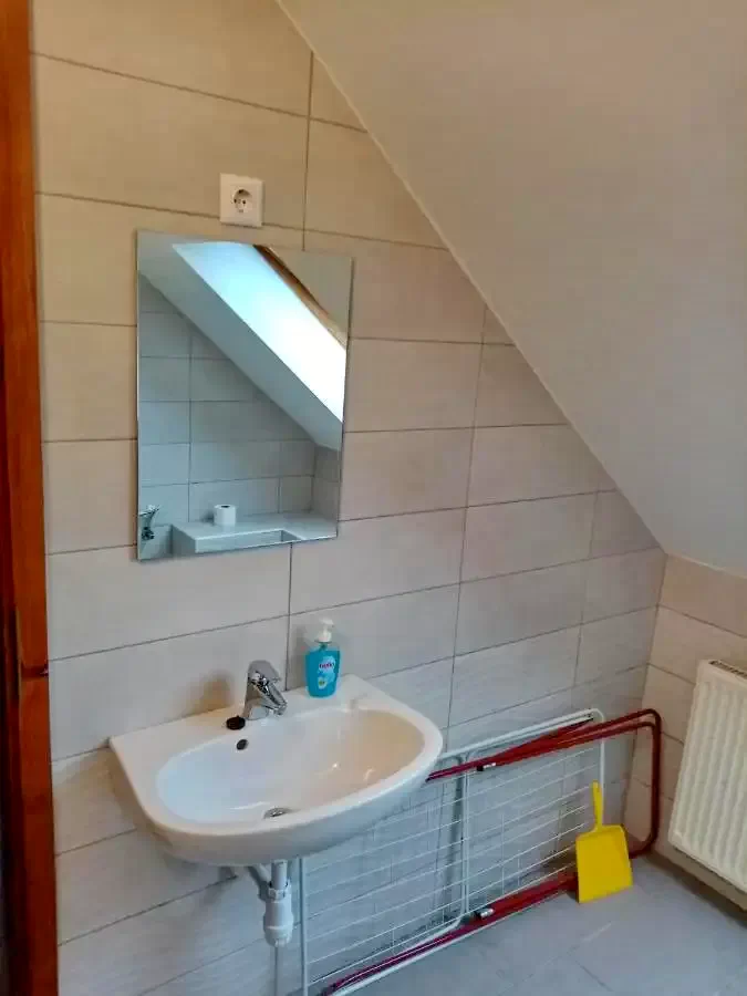  Cazare | Bungalow (K1100-5) Imaginea poate fi supusă drepturilor de autor. Se recomandă contactarea titularului drepturilor.