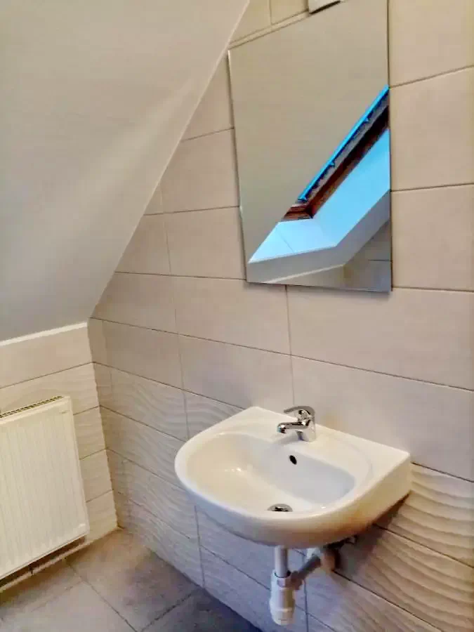  Cazare | Bungalow (K1100-12) Imaginea poate fi supusă drepturilor de autor. Se recomandă contactarea titularului drepturilor.