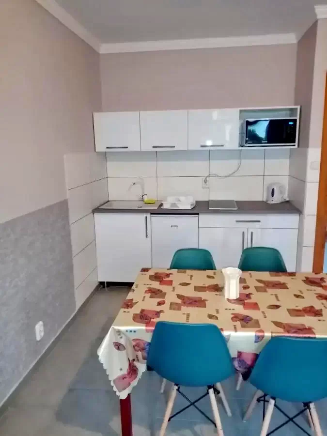 Hajdúszoboszló Szállás | Bungalow (K1100-27) A kép szerzői jogvédelem alatt állhat. Javasolt a kapcsolatfelvétel a jog tulajdonossal.