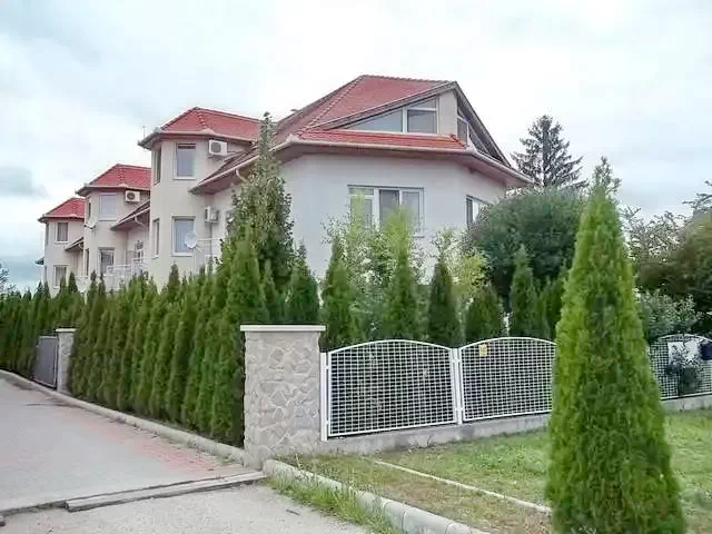  Cazare | Apartament (K1100-43) Imaginea poate fi supusă drepturilor de autor. Se recomandă contactarea titularului drepturilor.