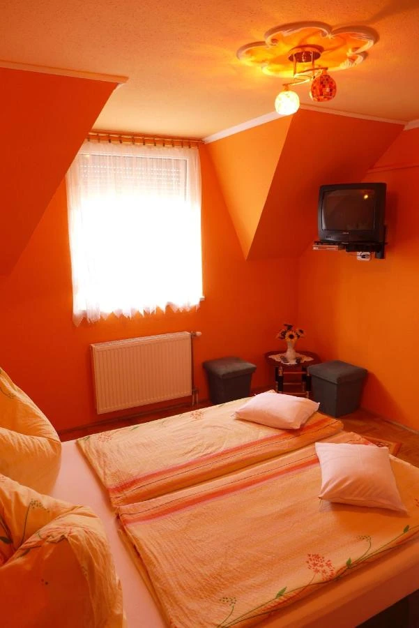 Hajdúszoboszló Szállás | Kulcsosház (K0308-11) A kép szerzői jogvédelem alatt állhat. Javasolt a kapcsolatfelvétel a jog tulajdonossal. Hajdúszoboszló Szállás | Kulcsosház (K0308-11) A kép szerzői jogvédelem alatt állhat. Javasolt a kapcsolatfelvétel a jog tulajdonossal.