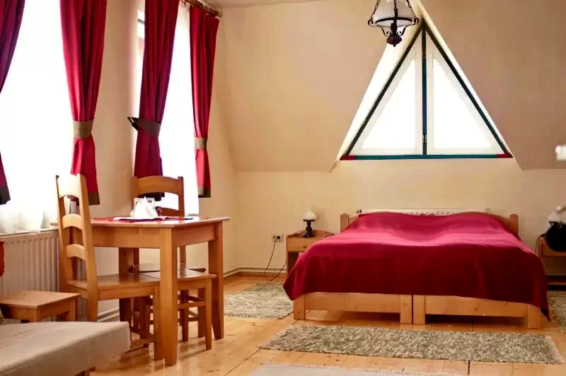 Harghita Madaras Cazare | Motel (K0740-7) Imaginea poate fi supusă drepturilor de autor. Se recomandă contactarea titularului drepturilor.