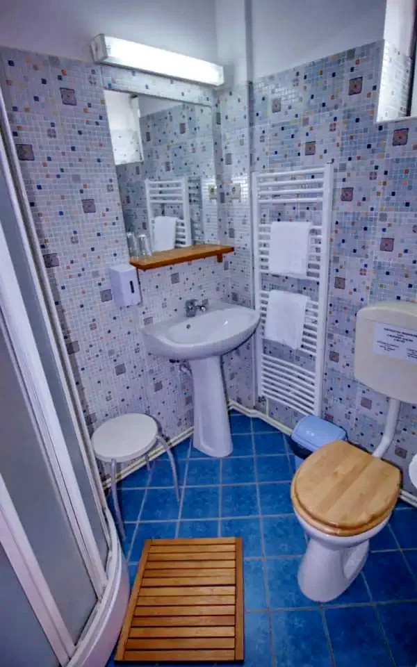 Harghita Madaras Cazare | Motel (K0740-12) Imaginea poate fi supusă drepturilor de autor. Se recomandă contactarea titularului drepturilor.