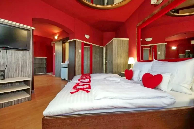 Gyula Szállás | Turisztikai panzió (K0006-6) A kép szerzői jogvédelem alatt állhat. Javasolt a kapcsolatfelvétel a jog tulajdonossal.