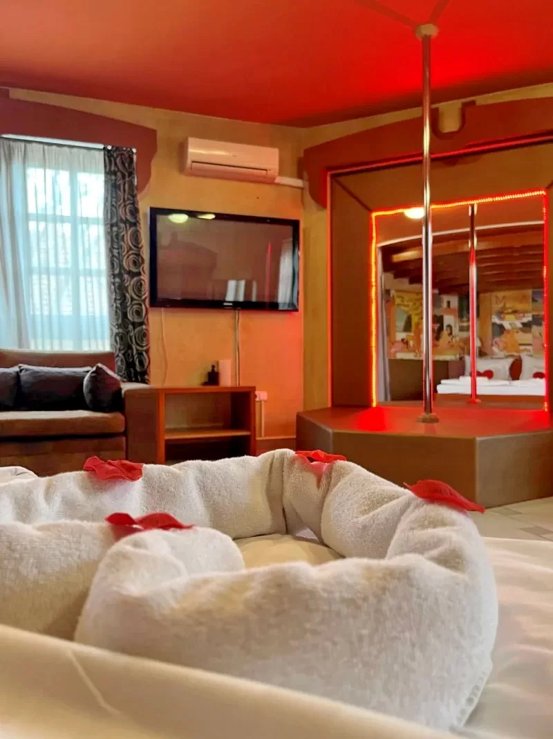 Gyula Szállás | Turisztikai panzió (K0006-11) A kép szerzői jogvédelem alatt állhat. Javasolt a kapcsolatfelvétel a jog tulajdonossal.