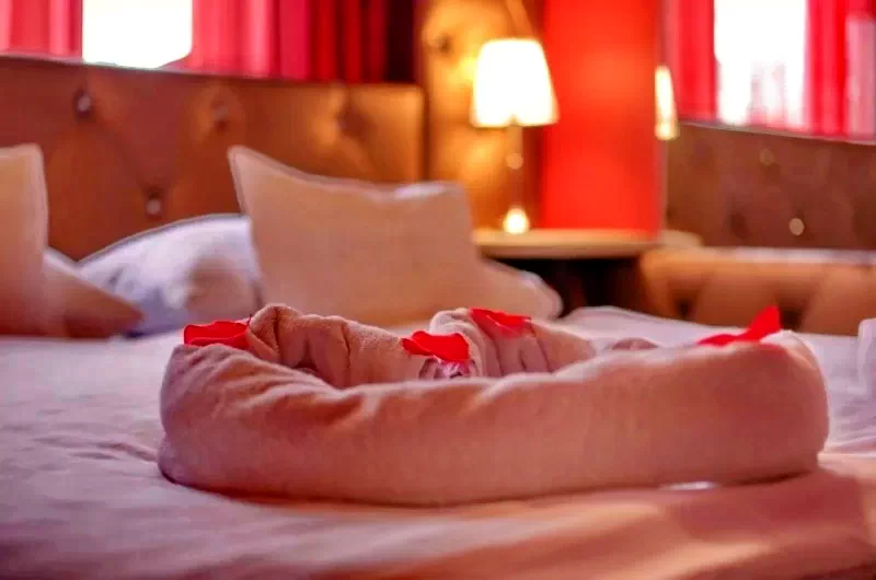 Gyula Szállás | Hotel*** (K0006-22) A kép szerzői jogvédelem alatt állhat. Javasolt a kapcsolatfelvétel a jog tulajdonossal. Gyula Szállás | Hotel*** (K0006-22) A kép szerzői jogvédelem alatt állhat. Javasolt a kapcsolatfelvétel a jog tulajdonossal.