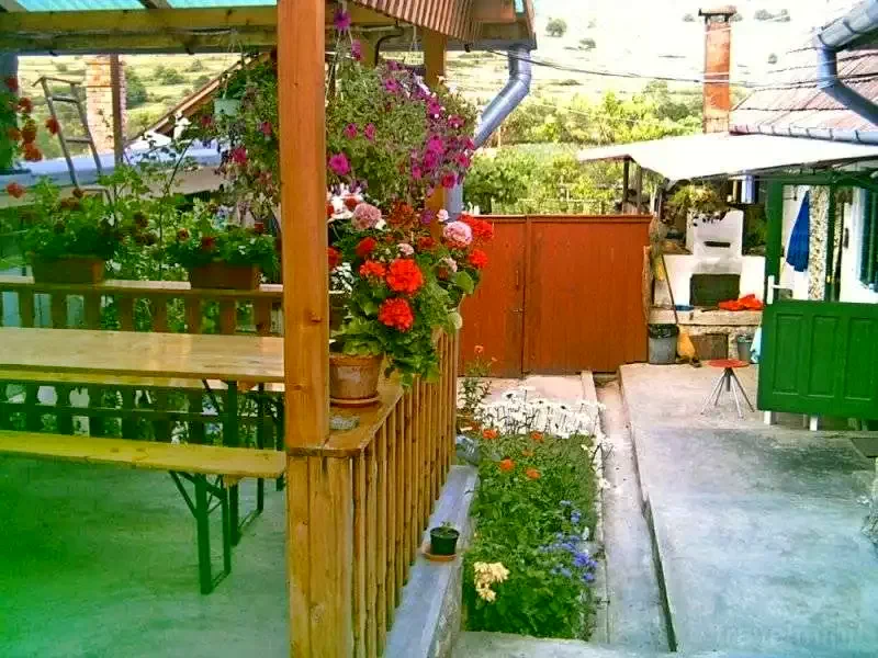 Rimetea Cazare | Casă de oaspeți (K0347-3) Imaginea poate fi supusă drepturilor de autor. Se recomandă contactarea titularului drepturilor. Rimetea Cazare | Casă de oaspeți (K0347-3) Imaginea poate fi supusă drepturilor de autor. Se recomandă contactarea titularului drepturilor.