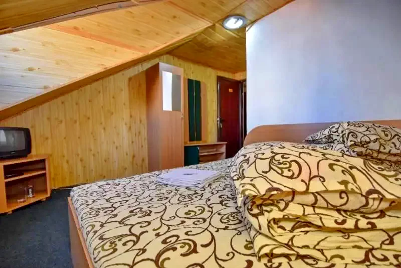 Páring-hegység, Petrozsény Szállás | Villa (K0683-45) A kép szerzői jogvédelem alatt állhat. Javasolt a kapcsolatfelvétel a jog tulajdonossal. Páring-hegység, Petrozsény Szállás | Villa (K0683-45) A kép szerzői jogvédelem alatt állhat. Javasolt a kapcsolatfelvétel a jog tulajdonossal.