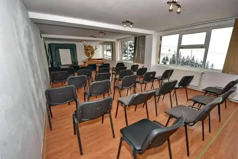 Páring-hegység, Petrozsény Szállás | Villa (K0683-50) A kép szerzői jogvédelem alatt állhat. Javasolt a kapcsolatfelvétel a jog tulajdonossal. Páring-hegység, Petrozsény Szállás | Villa (K0683-50) A kép szerzői jogvédelem alatt állhat. Javasolt a kapcsolatfelvétel a jog tulajdonossal.