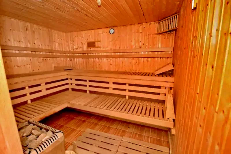 Statiunea Parâng-Petroșani Cazare | Camping / Popas turistic (K0683-59) Imaginea poate fi supusă drepturilor de autor. Se recomandă contactarea titularului drepturilor.