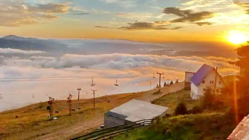 Statiunea Parâng-Petroșani Cazare | Camping / Popas turistic (K0683-60) Imaginea poate fi supusă drepturilor de autor. Se recomandă contactarea titularului drepturilor.