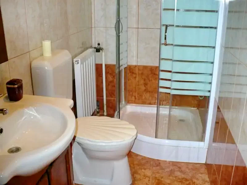 Mișcolț Cazare | Sat de vacanță (K0483-13) Imaginea poate fi supusă drepturilor de autor. Se recomandă contactarea titularului drepturilor.