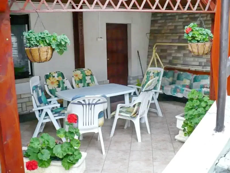 Mișcolț Cazare | Sat de vacanță (K0483-15) Imaginea poate fi supusă drepturilor de autor. Se recomandă contactarea titularului drepturilor.