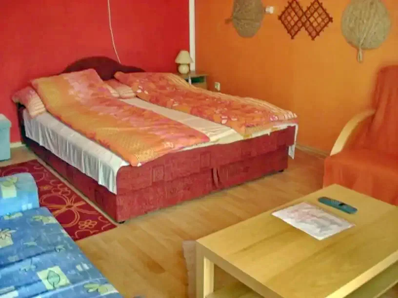 Mișcolț Cazare | Sat de vacanță (K0655-13) Imaginea poate fi supusă drepturilor de autor. Se recomandă contactarea titularului drepturilor.