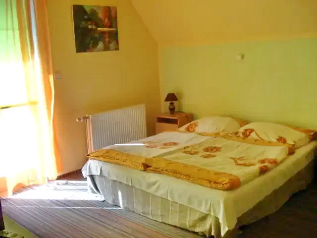 Mișcolț Cazare | Cabană (K0655-21) Imaginea poate fi supusă drepturilor de autor. Se recomandă contactarea titularului drepturilor.