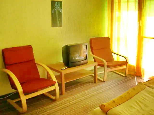 Mișcolț Cazare | Sat de vacanță (K0655-23) Imaginea poate fi supusă drepturilor de autor. Se recomandă contactarea titularului drepturilor.