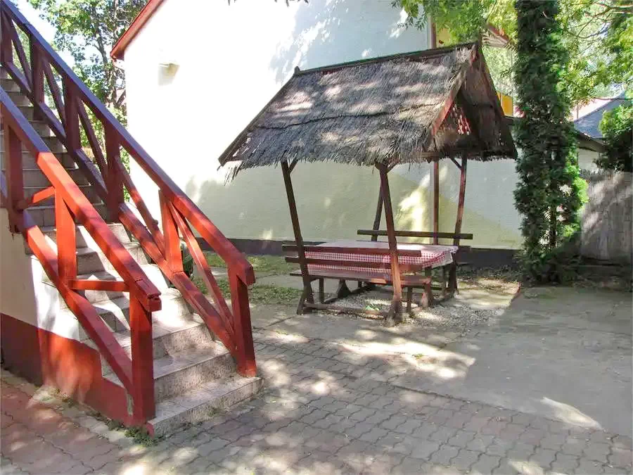 Hajdúszoboszló Szállás | Üdülőfalu (K0290-8) A kép szerzői jogvédelem alatt állhat. Javasolt a kapcsolatfelvétel a jog tulajdonossal.