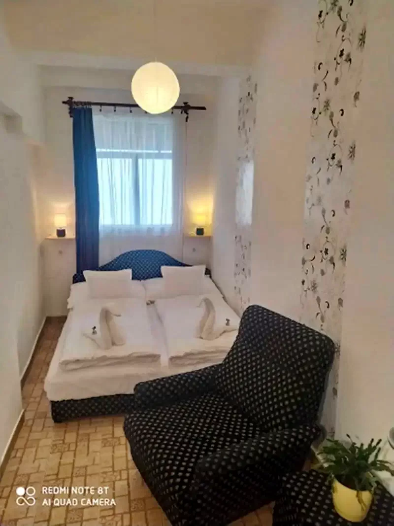  Cazare | Sat de vacanță (K0290-16) Imaginea poate fi supusă drepturilor de autor. Se recomandă contactarea titularului drepturilor.