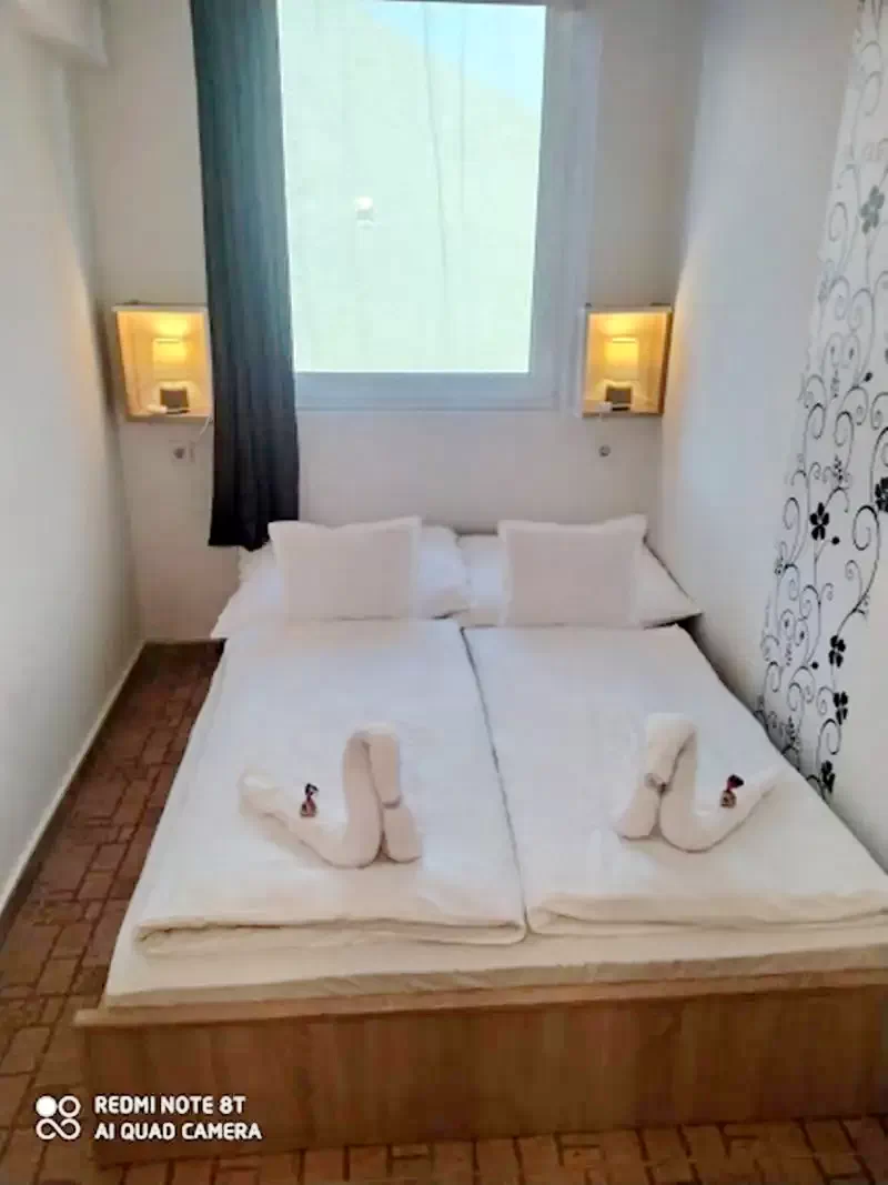  Cazare | Sat de vacanță (K0290-31) Imaginea poate fi supusă drepturilor de autor. Se recomandă contactarea titularului drepturilor.