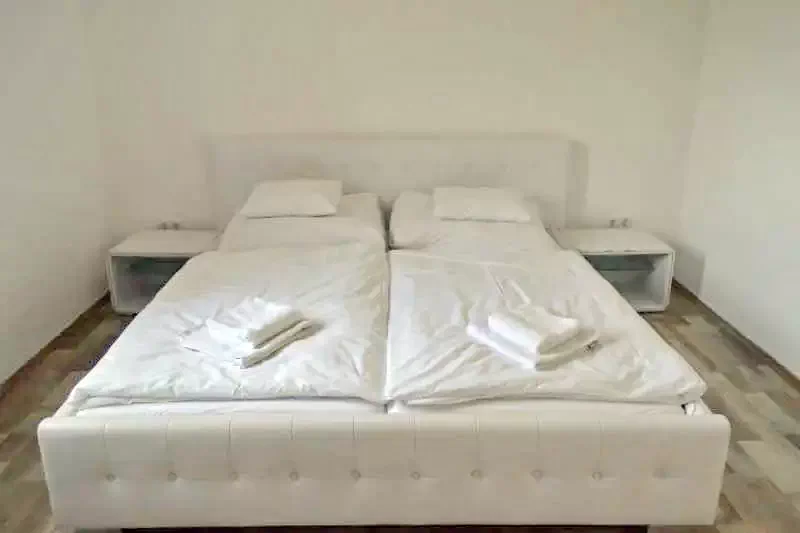  Cazare | Hotel**** (K0968-7) Imaginea poate fi supusă drepturilor de autor. Se recomandă contactarea titularului drepturilor.