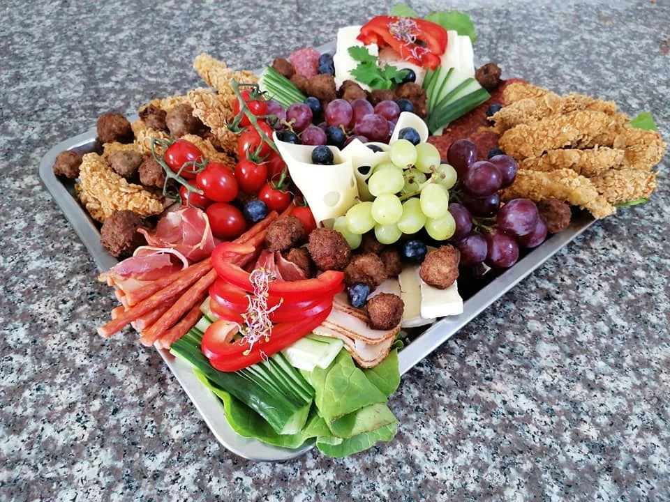 Morăreni Cazare | Motel (K0112-16) Imaginea poate fi supusă drepturilor de autor. Se recomandă contactarea titularului drepturilor.