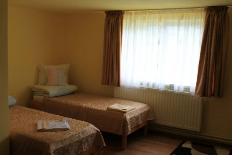 Nyikómalomfalva Szállás | Motel (K0112-29) A kép szerzői jogvédelem alatt állhat. Javasolt a kapcsolatfelvétel a jog tulajdonossal.