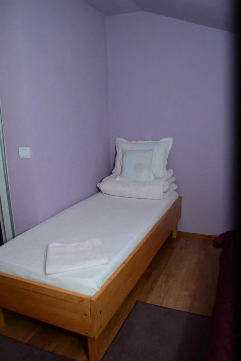 Nyikómalomfalva Szállás | Motel (K0112-57) A kép szerzői jogvédelem alatt állhat. Javasolt a kapcsolatfelvétel a jog tulajdonossal.