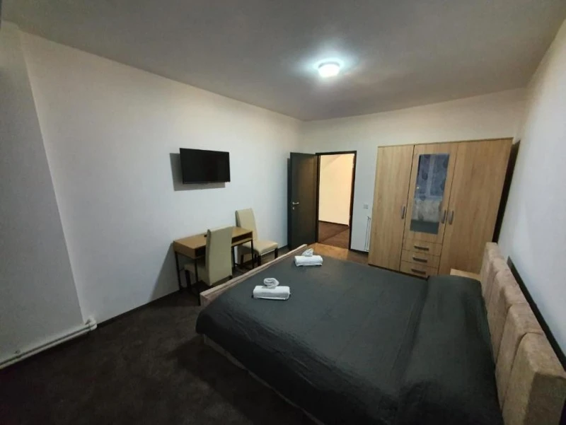 Petroșani Cazare | Hotel*** (K1580-13) Imaginea poate fi supusă drepturilor de autor. Se recomandă contactarea titularului drepturilor. Petroșani Cazare | Hotel*** (K1580-13) Imaginea poate fi supusă drepturilor de autor. Se recomandă contactarea titularului drepturilor.