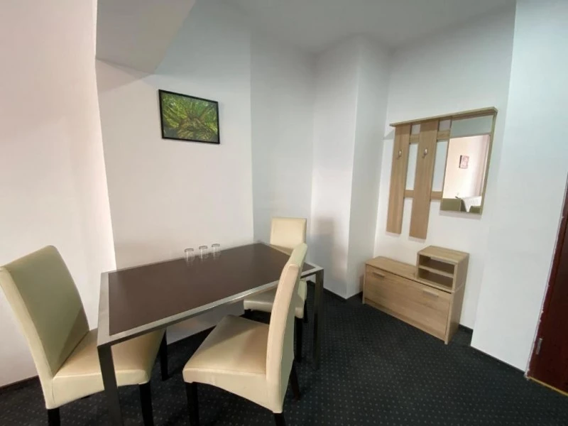 Petroșani Cazare | Hotel*** (K1580-37) Imaginea poate fi supusă drepturilor de autor. Se recomandă contactarea titularului drepturilor. Petroșani Cazare | Hotel*** (K1580-37) Imaginea poate fi supusă drepturilor de autor. Se recomandă contactarea titularului drepturilor.