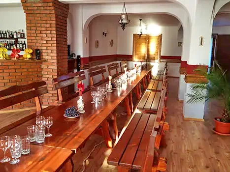 Mugeni Cazare | Motel (K0595-9) Imaginea poate fi supusă drepturilor de autor. Se recomandă contactarea titularului drepturilor.