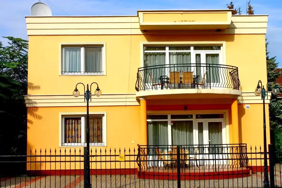  Cazare | Casă de oaspeți (K0771-11) Imaginea poate fi supusă drepturilor de autor. Se recomandă contactarea titularului drepturilor.