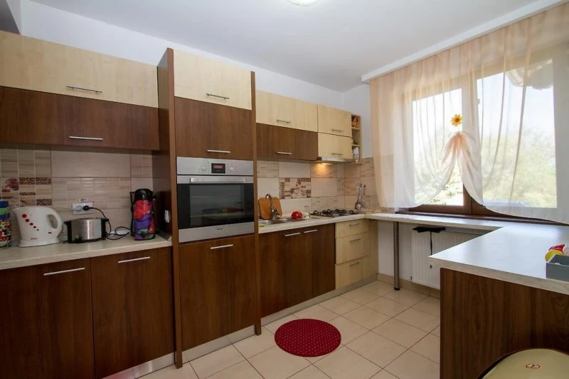 Sâmbăta de Sus Cazare | Motel (K1529-6) Imaginea poate fi supusă drepturilor de autor. Se recomandă contactarea titularului drepturilor.