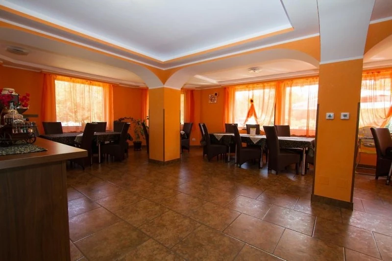 Sâmbăta de Sus Cazare | Motel (K1529-9) Imaginea poate fi supusă drepturilor de autor. Se recomandă contactarea titularului drepturilor.