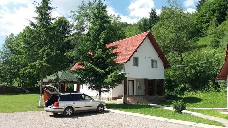 Câmpulung Moldovenesc Cazare | Motel (K0658-1) Imaginea poate fi supusă drepturilor de autor. Se recomandă contactarea titularului drepturilor.