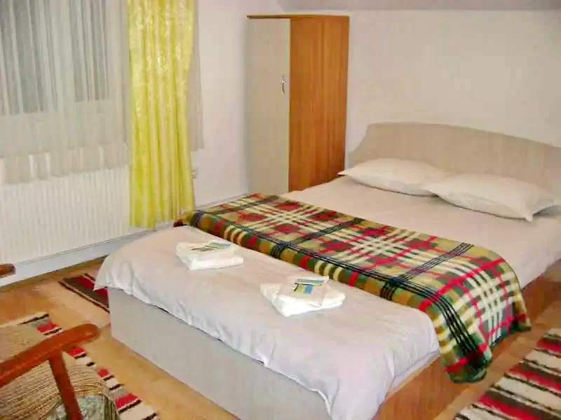Câmpulung Moldovenesc Cazare | Motel (K0658-7) Imaginea poate fi supusă drepturilor de autor. Se recomandă contactarea titularului drepturilor.
