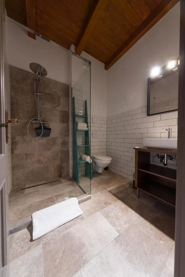 Hargitafürdő Szállás | Turisztikai panzió (K1520-20) A kép szerzői jogvédelem alatt állhat. Javasolt a kapcsolatfelvétel a jog tulajdonossal.