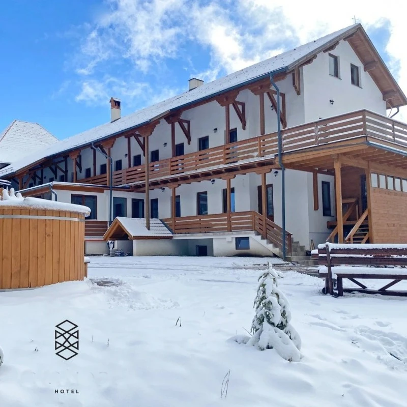 Harghita-Băi Cazare | Pensiune turistică (K1520-43) Imaginea poate fi supusă drepturilor de autor. Se recomandă contactarea titularului drepturilor.