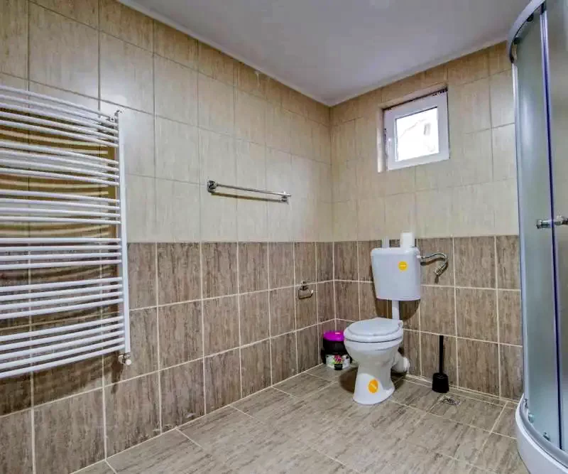 Bran Cazare | Motel (K1189-8) Imaginea poate fi supusă drepturilor de autor. Se recomandă contactarea titularului drepturilor.