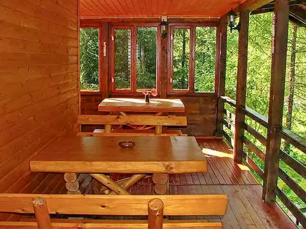 Stâna de Vale Cazare | Motel (K0143-21) Imaginea poate fi supusă drepturilor de autor. Se recomandă contactarea titularului drepturilor.