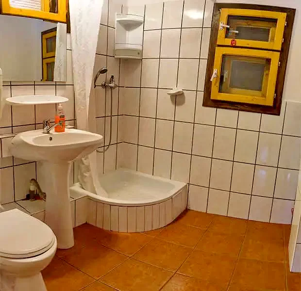 Biharfüred Szállás | Motel (K0143-28) A kép szerzői jogvédelem alatt állhat. Javasolt a kapcsolatfelvétel a jog tulajdonossal.