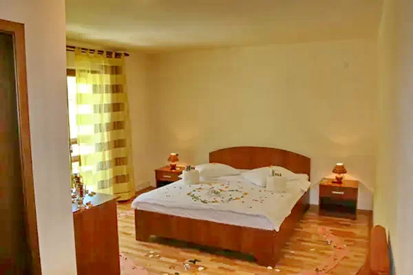 Havasrekettye Szállás | Motel (K0507-5) A kép szerzői jogvédelem alatt állhat. Javasolt a kapcsolatfelvétel a jog tulajdonossal.