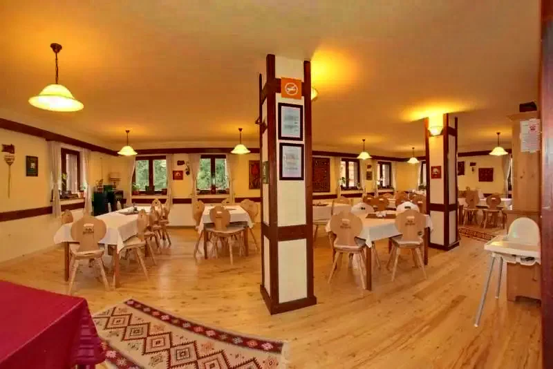 Harghita-Băi Cazare | Pensiune (K1206-12) Imaginea poate fi supusă drepturilor de autor. Se recomandă contactarea titularului drepturilor.