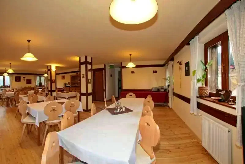 Hargitafürdő Szállás | Motel (K1206-18) A kép szerzői jogvédelem alatt állhat. Javasolt a kapcsolatfelvétel a jog tulajdonossal.