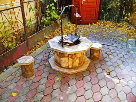  Cazare | Bungalow (K0926-12) Imaginea poate fi supusă drepturilor de autor. Se recomandă contactarea titularului drepturilor.