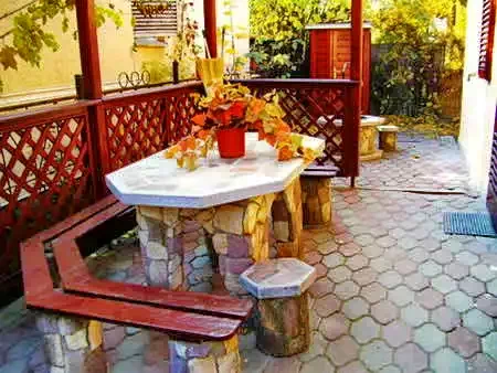  Cazare | Bungalow (K0926-13) Imaginea poate fi supusă drepturilor de autor. Se recomandă contactarea titularului drepturilor.