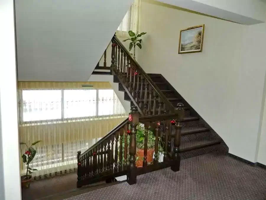 Remeți Cazare | Motel (K0865-14) Imaginea poate fi supusă drepturilor de autor. Se recomandă contactarea titularului drepturilor.