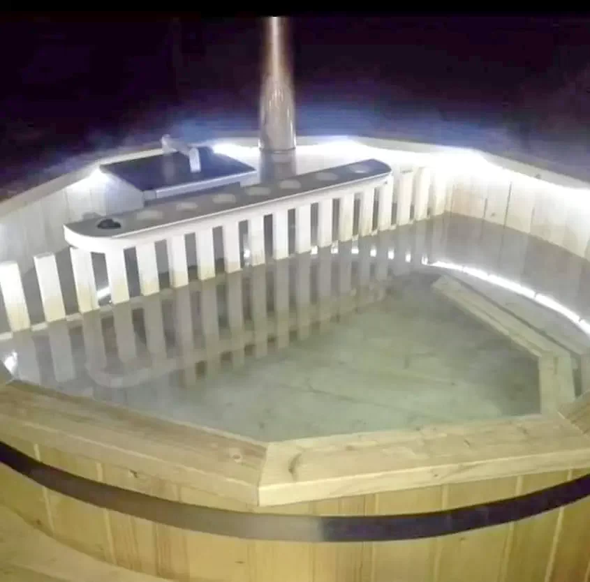 Hargitafürdő Szállás | Üdülőfalu (K1215-18) A kép szerzői jogvédelem alatt állhat. Javasolt a kapcsolatfelvétel a jog tulajdonossal.