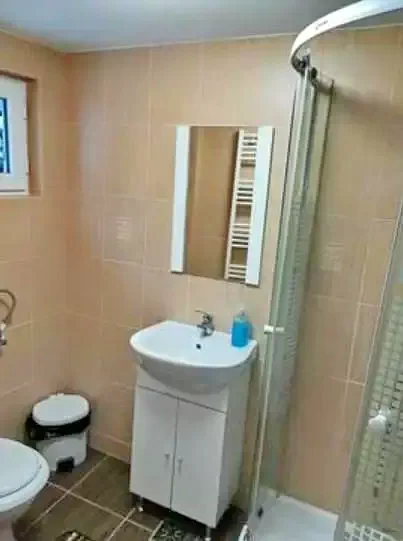 Harghita-Băi Cazare | Motel (K1241-8) Imaginea poate fi supusă drepturilor de autor. Se recomandă contactarea titularului drepturilor.