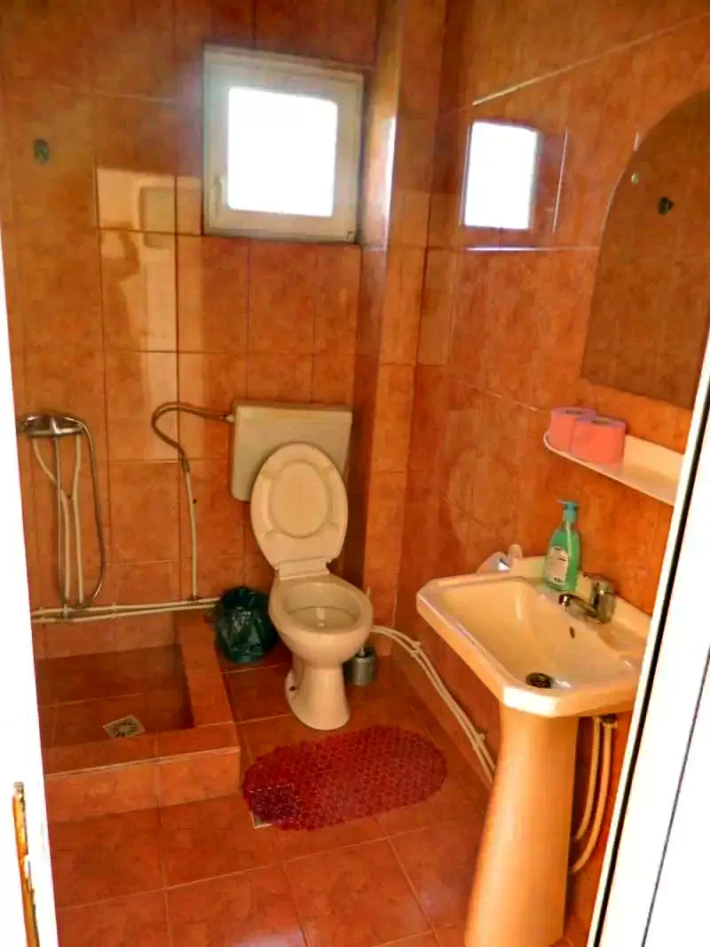 Ocna Șugatag Cazare | Motel (K1007-7) Imaginea poate fi supusă drepturilor de autor. Se recomandă contactarea titularului drepturilor.