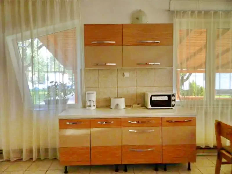 Ocna Șugatag Cazare | Motel (K1007-15) Imaginea poate fi supusă drepturilor de autor. Se recomandă contactarea titularului drepturilor.